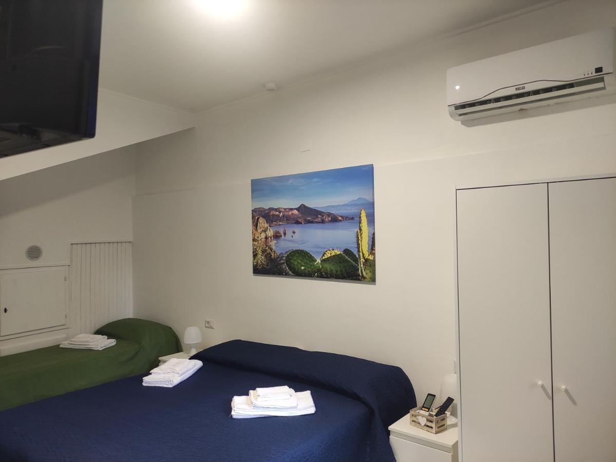 La Casetta Di Elia Lipari Kültér fotó